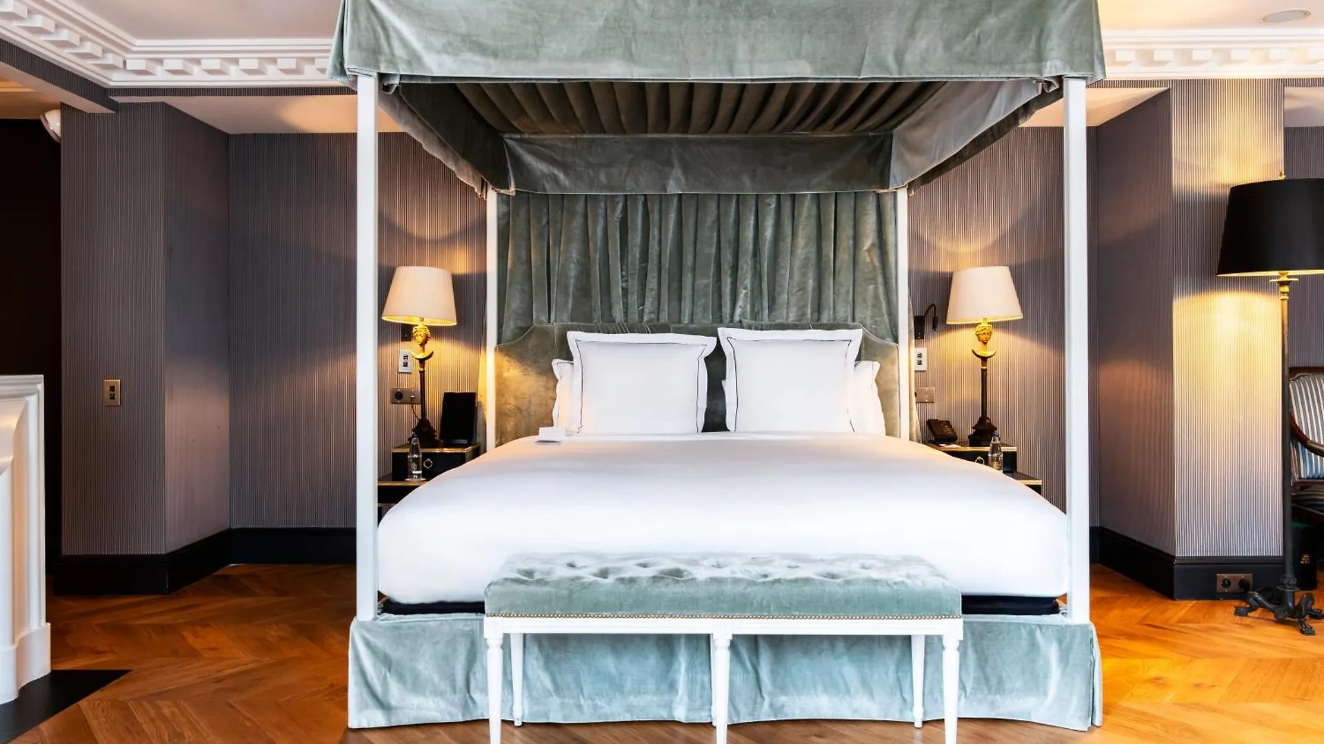 Hôtel de Berri Champs-Élysées, a Luxury Collection Hotel Parigi