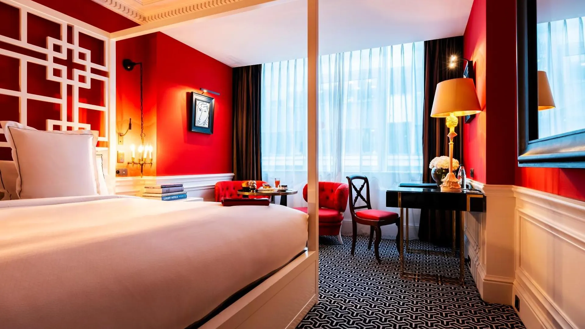 Hôtel de Berri Champs-Élysées, a Luxury Collection Hotel Parigi
