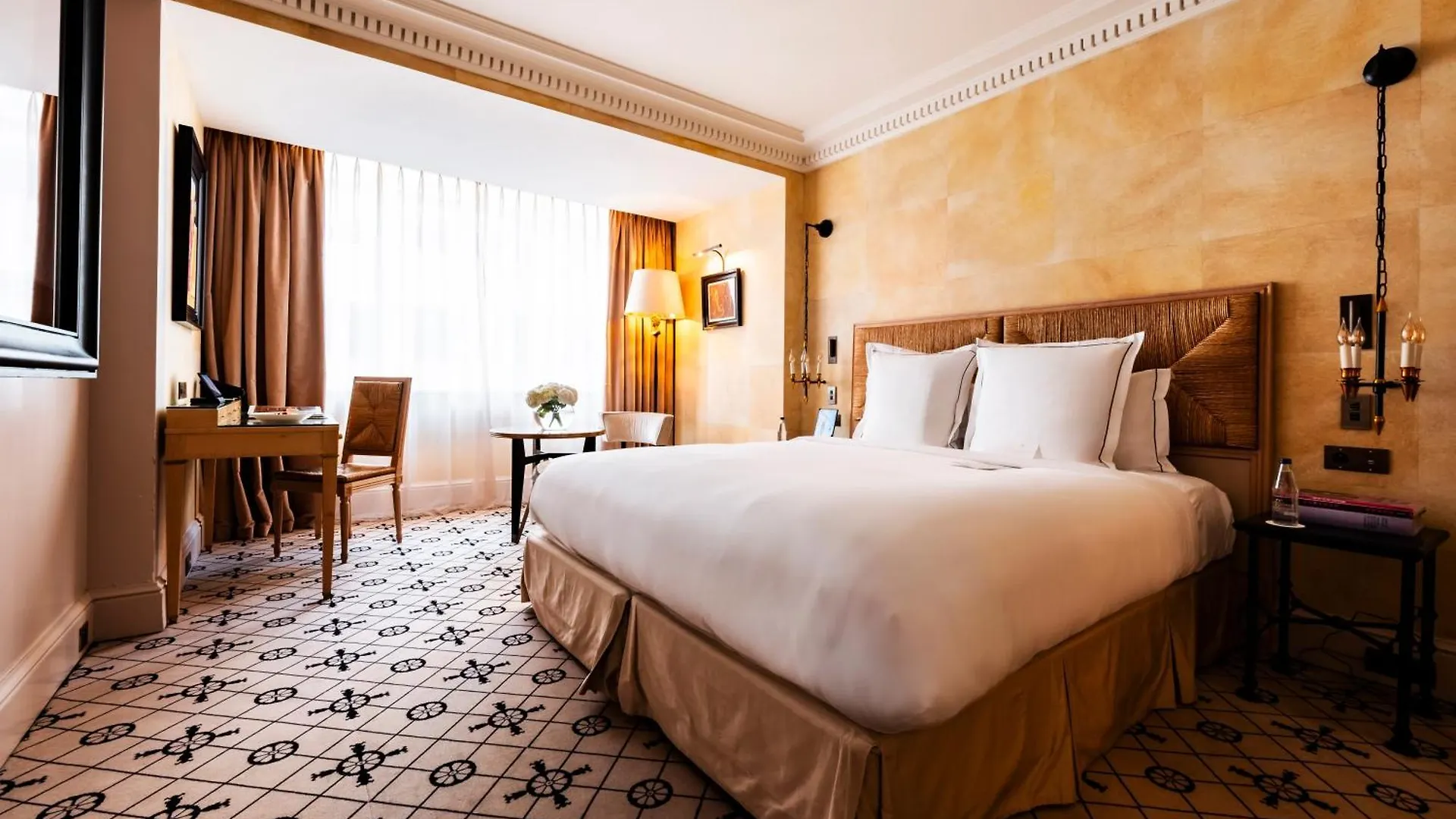 Hôtel de Berri Champs-Élysées, a Luxury Collection Hotel Parigi 5*,  Francia