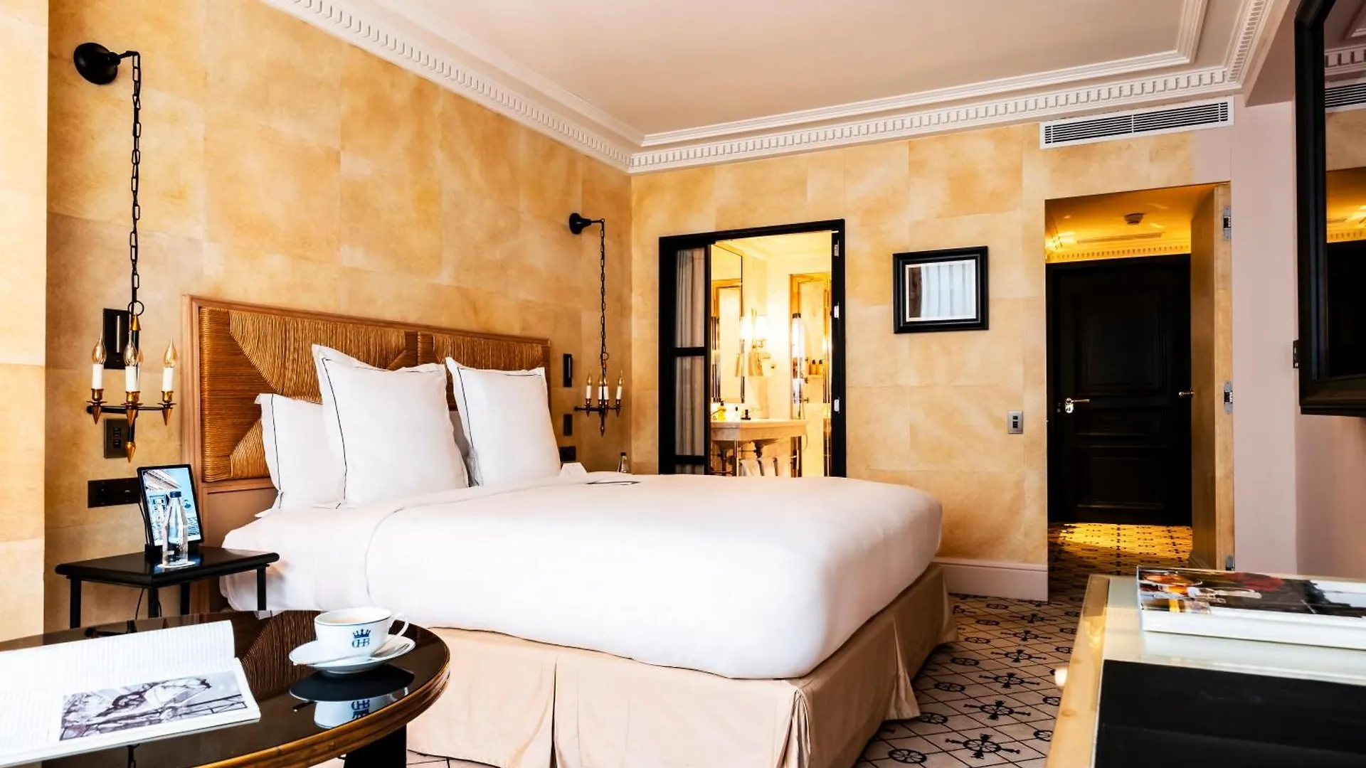 Hotel De Berri Champs-Elysees, A Luxury Collection Hotel Paris