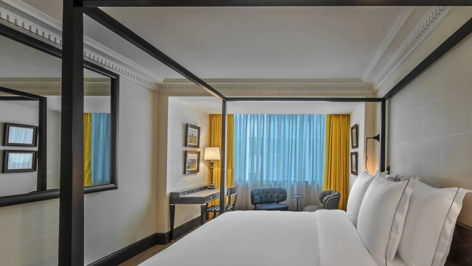 Hotel De Berri Champs-Elysees, A Luxury Collection Hotel Paris